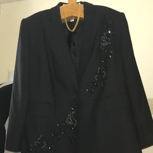 Size 20 Valerie Stevens evening black and beaded j